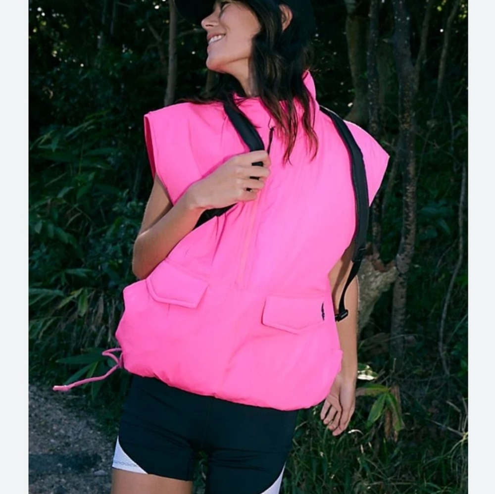 Free People Movement Off The Bleachers Vest Hot Pink💕 running clothes